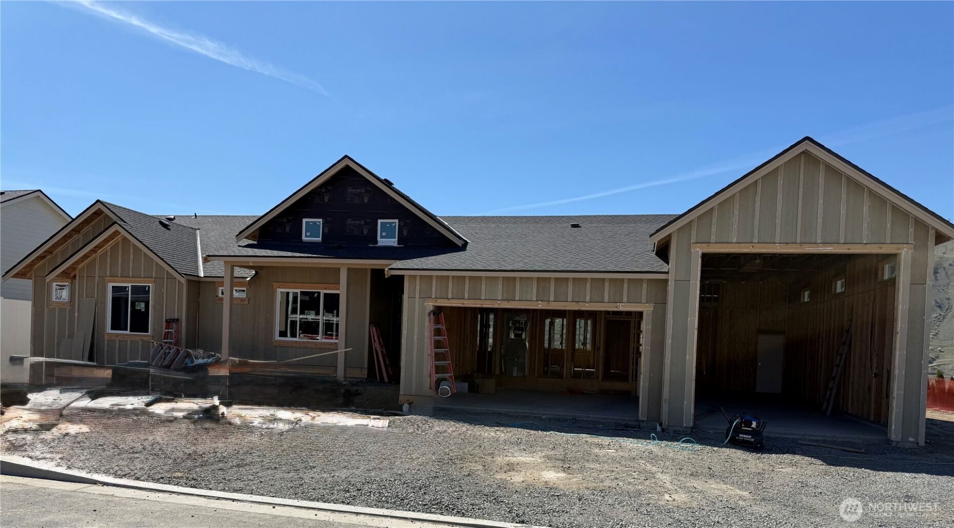 630 S Juli Avenue, East Wenatchee, WA 98802 Main Photo