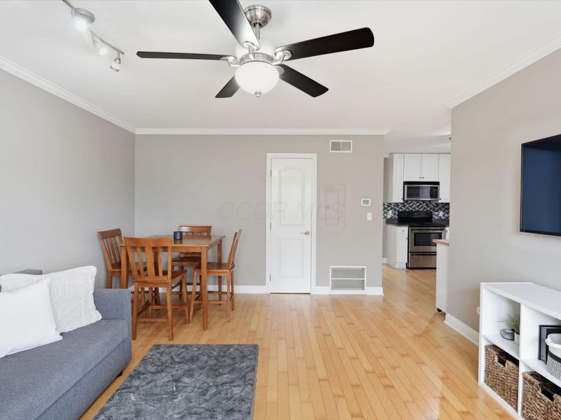 1397 Broadview Avenue, Unit 16, Columbus, OH 43212 Photo 4