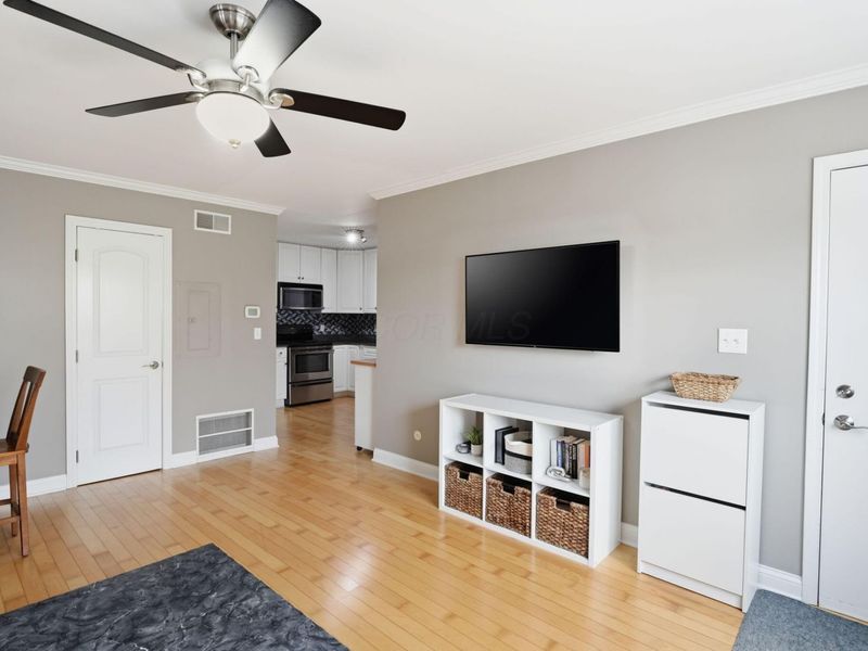 1397 Broadview Avenue, Unit 16, Columbus, OH 43212 Photo 5