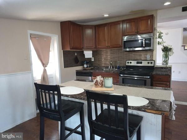 916 SPRUCE STREET, COLLINGDALE, PA 19023