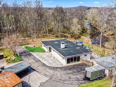 180 BARLOW ROAD, GETTYSBURG, PA 17325