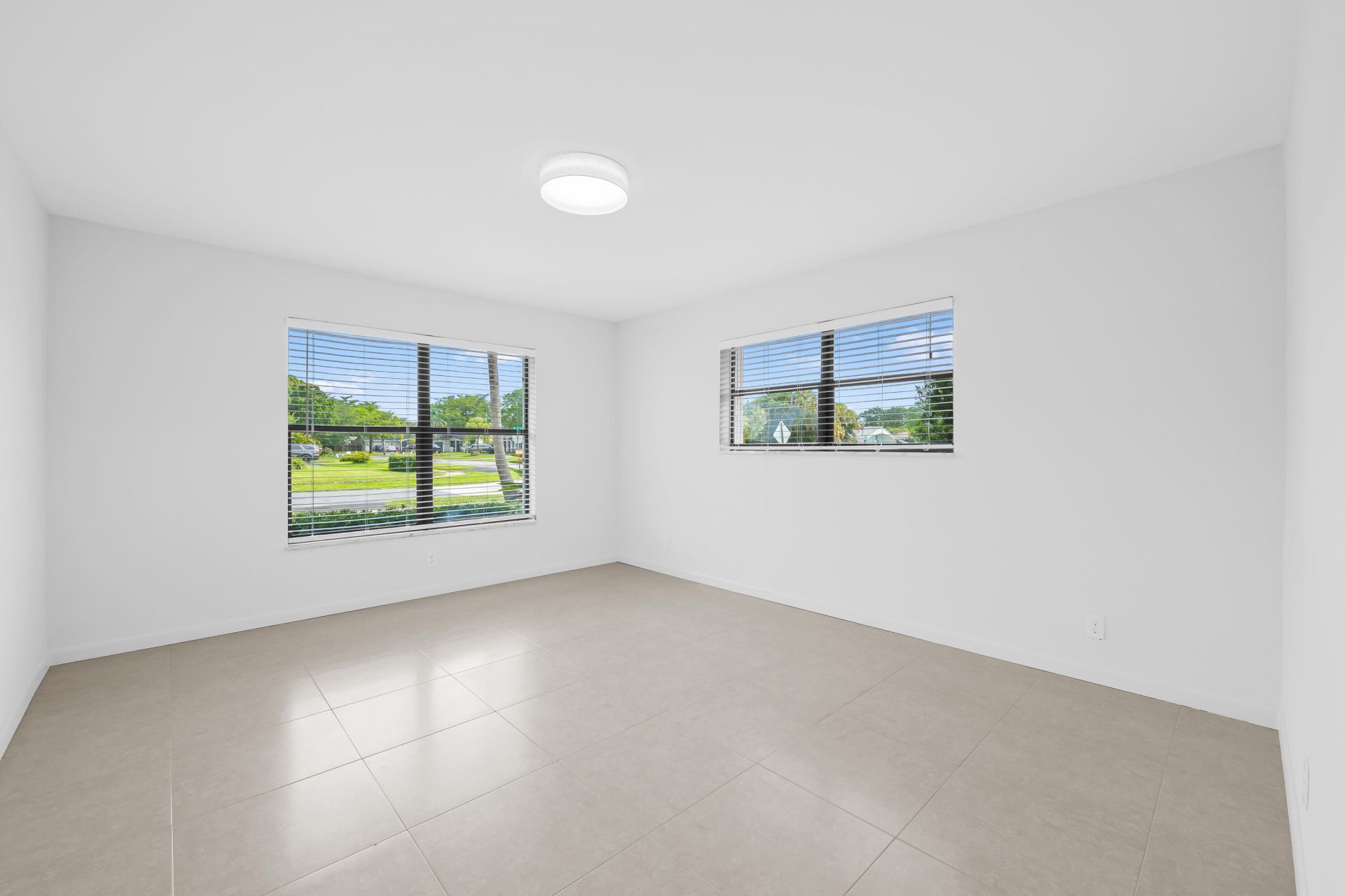 5660 SW 9th Street, Plantation, FL 33317 Photo