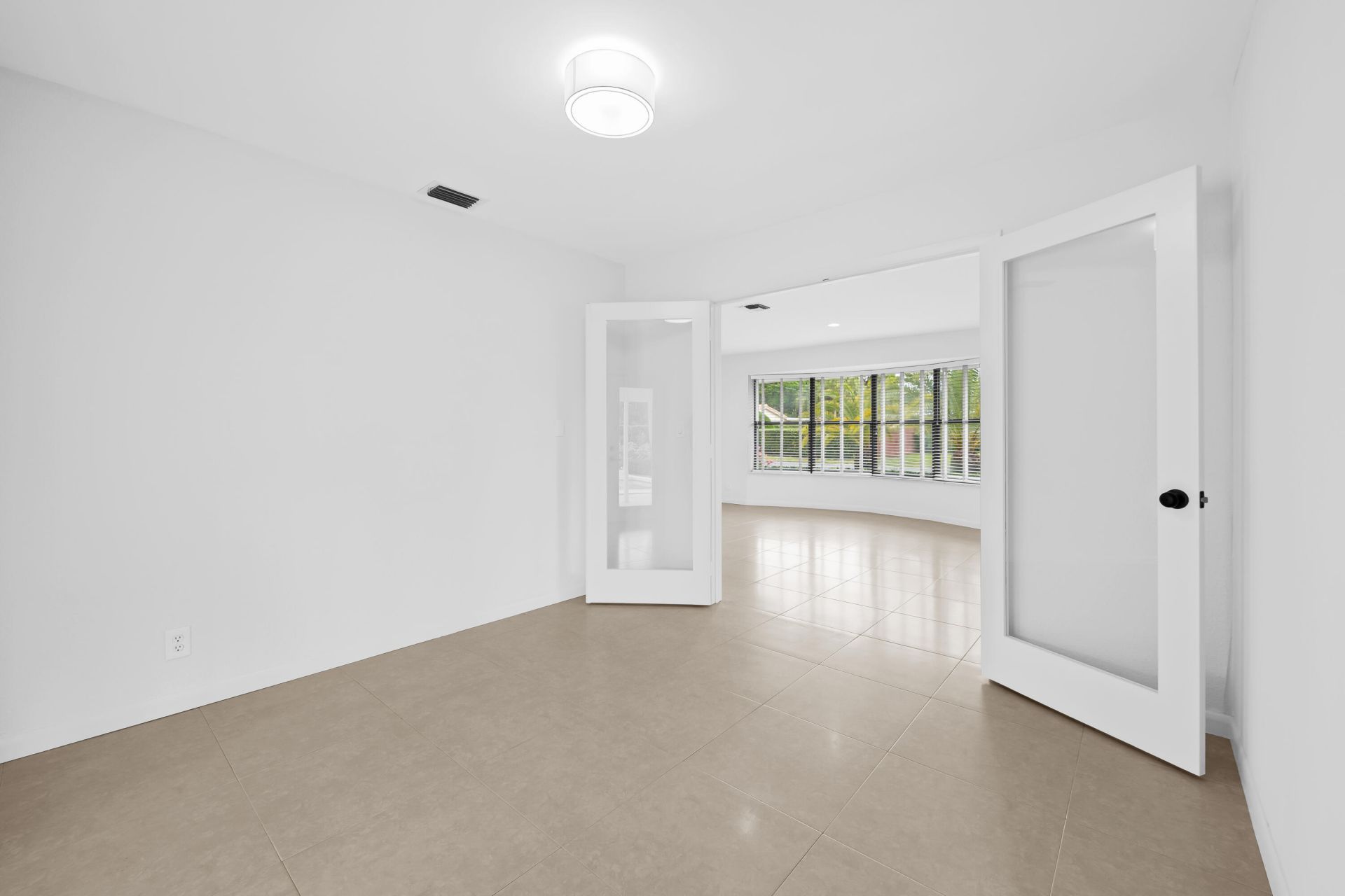 5660 SW 9th Street, Plantation, FL 33317 Photo