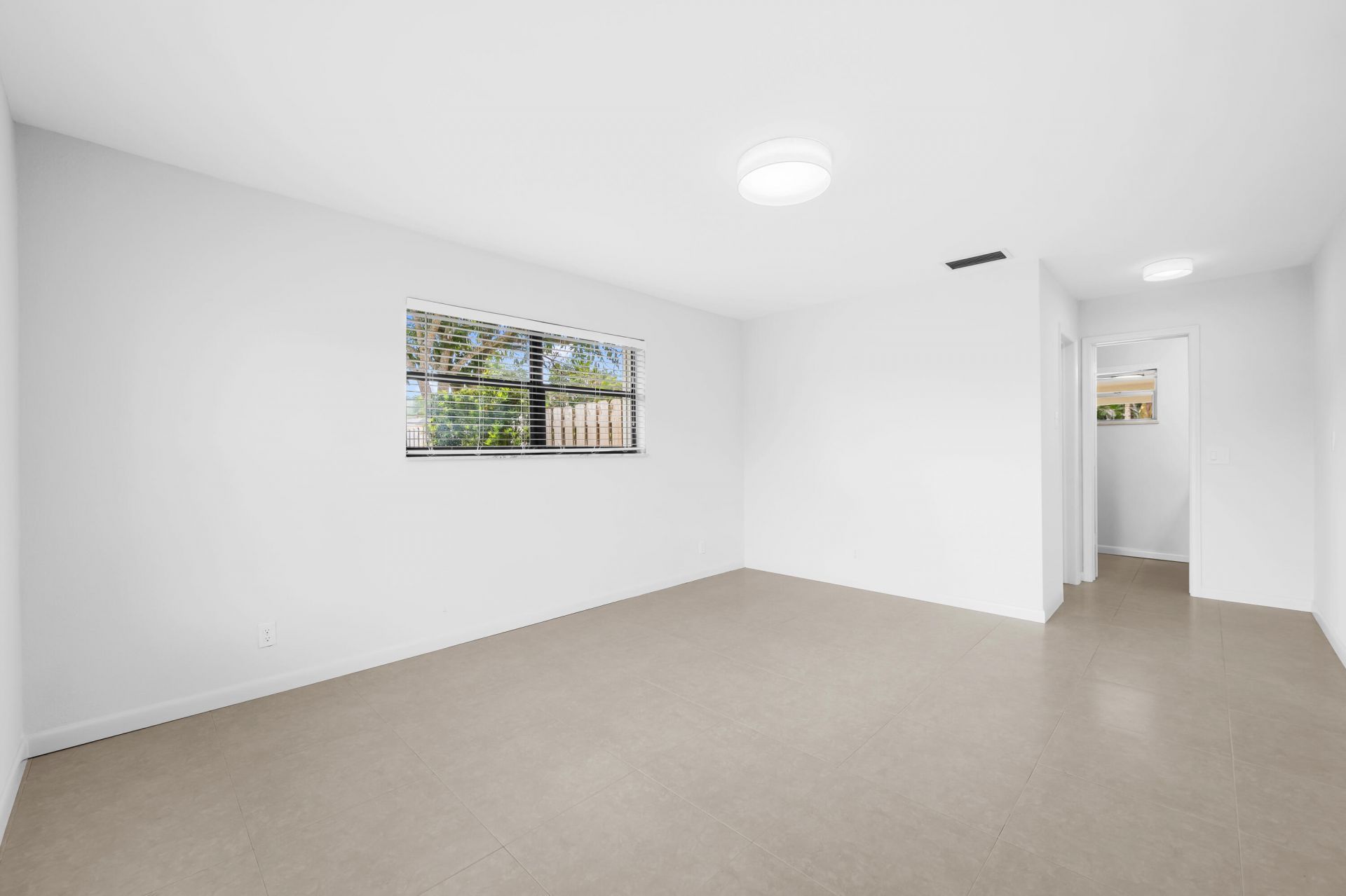 5660 SW 9th Street, Plantation, FL 33317 Photo