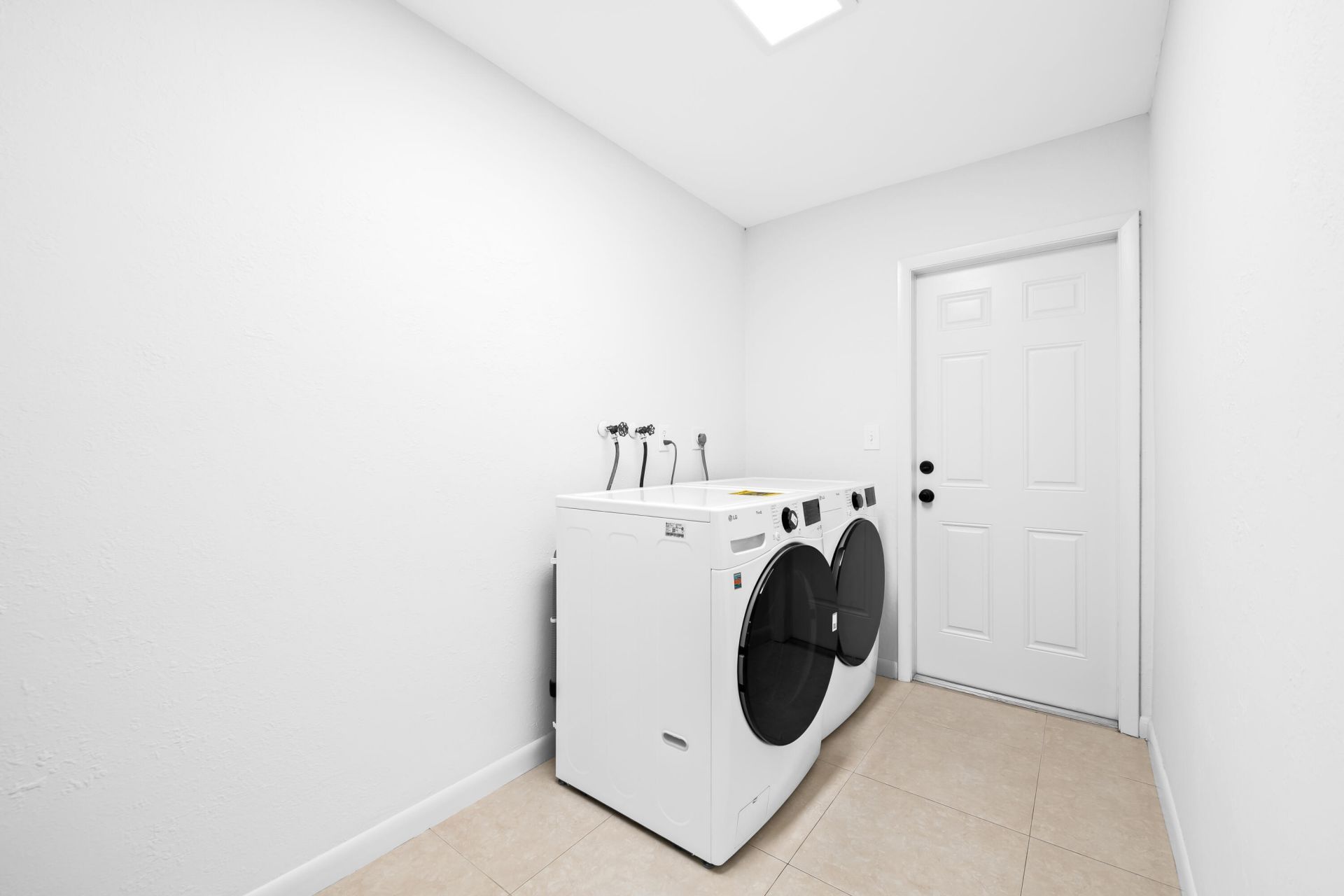 5660 SW 9th Street, Plantation, FL 33317 Photo