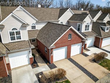 2946 Hunley Drive, Ann Arbor, MI 48105