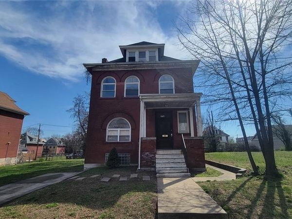 5734 Maple Avenue , St Louis, MO 63112