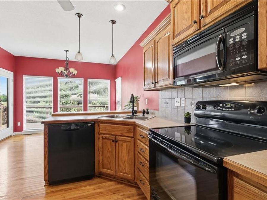 Property Image 16