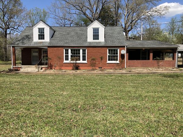 4450 Pulaski Hwy , Lawrenceburg, TN 38464