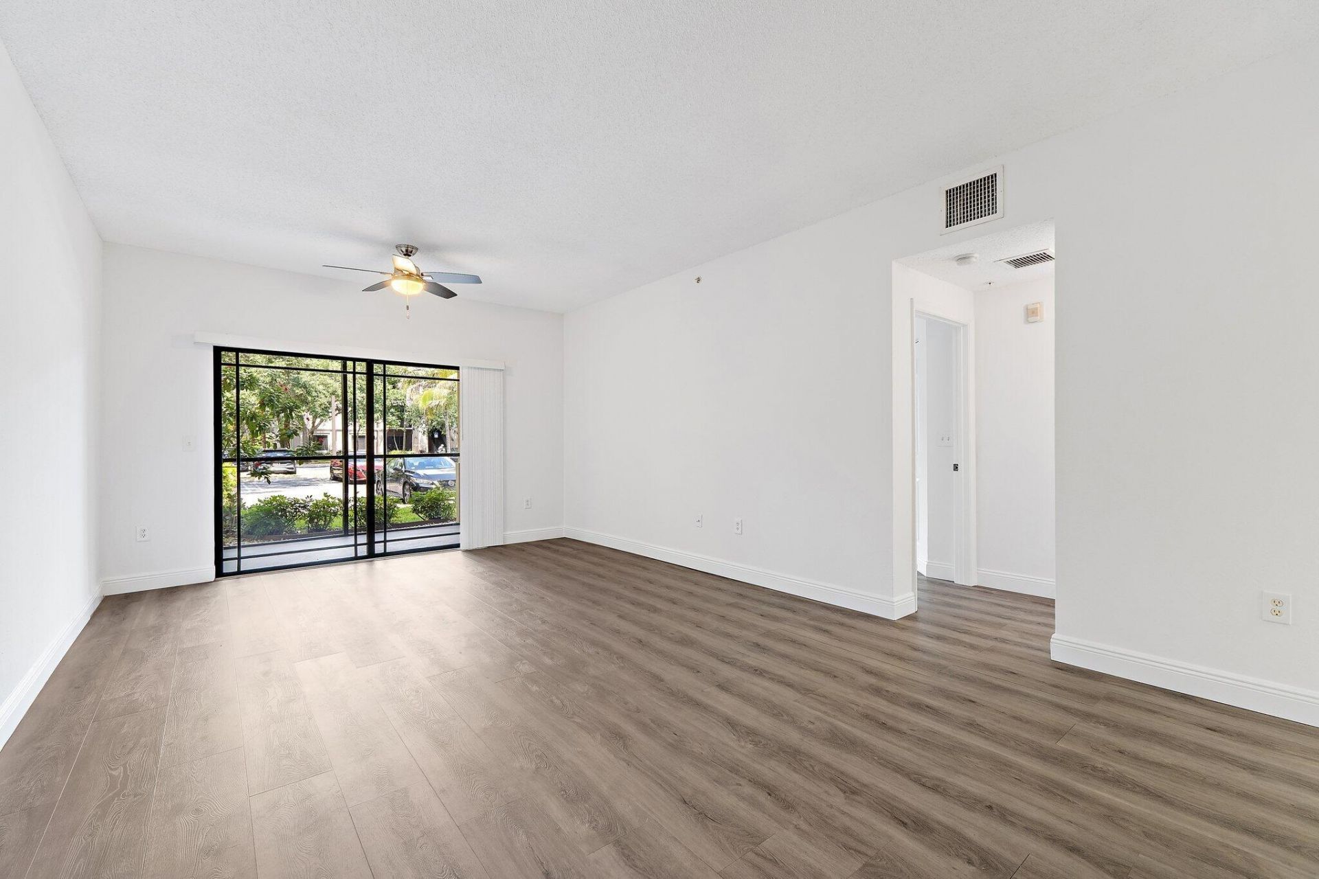 2730 Anzio Court, Unit 106, Palm Beach Gardens, FL 33410 Photo