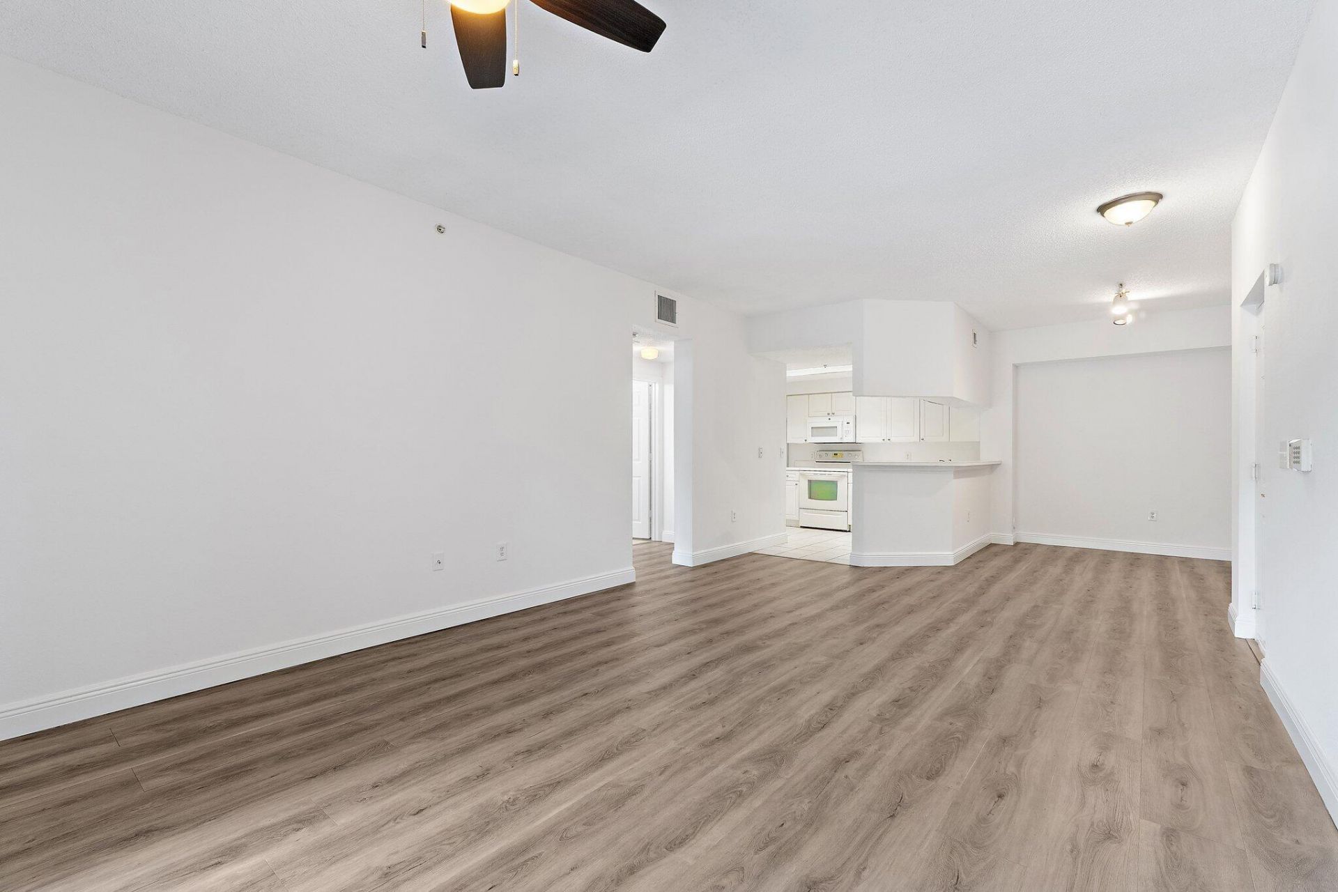 2730 Anzio Court, Unit 106, Palm Beach Gardens, FL 33410 Photo