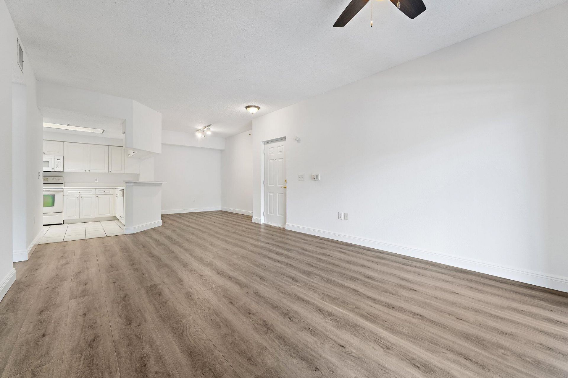 2730 Anzio Court, Unit 106, Palm Beach Gardens, FL 33410 Photo