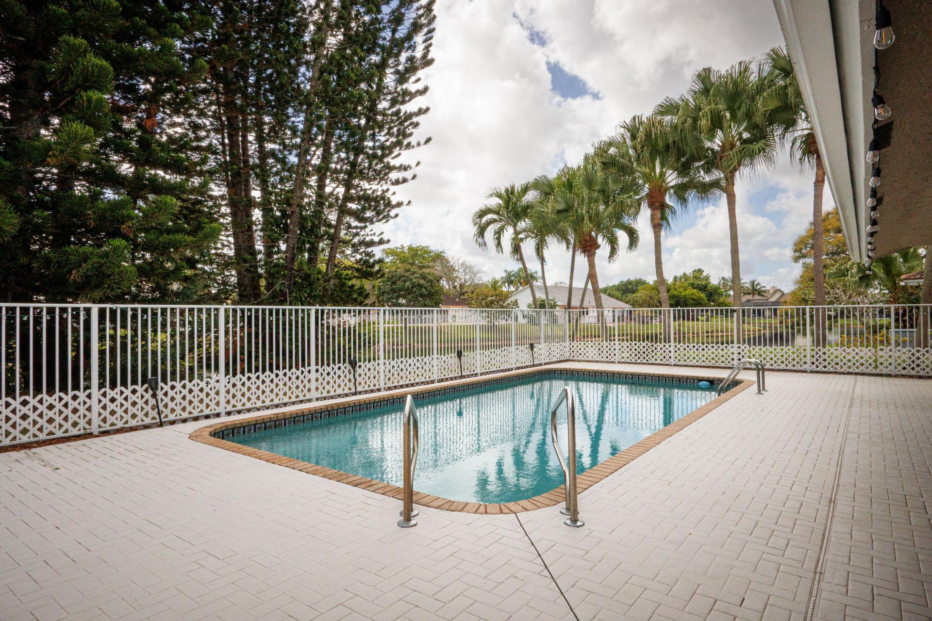 7626 NW 87th Avenue, Tamarac, FL 33321 Photo