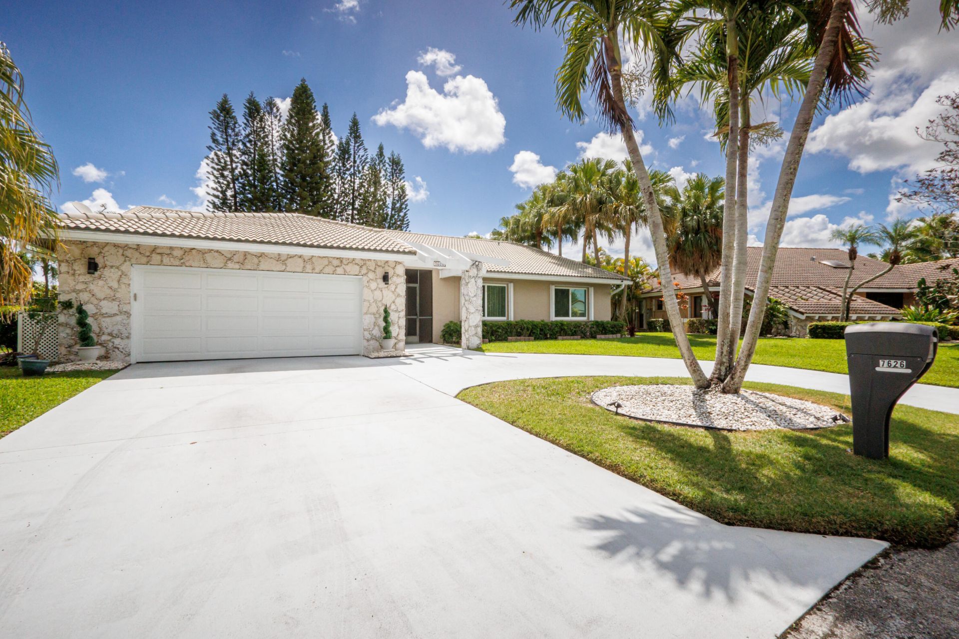 7626 NW 87th Avenue, Tamarac, FL 33321 Photo