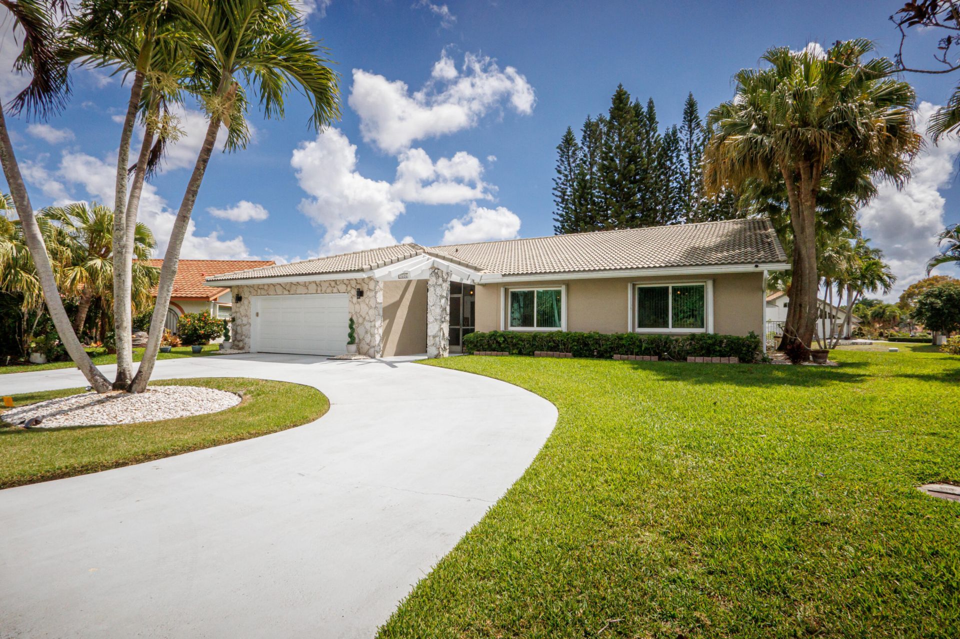7626 NW 87th Avenue, Tamarac, FL 33321 Photo