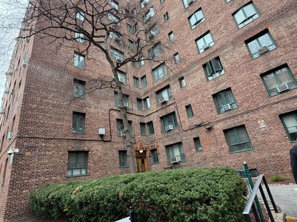 1558 Unionport Road, Unit 5H, Bronx, NY 10462