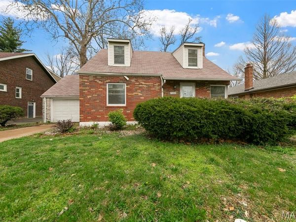 7245 Saint Andrews Place , Normandy, MO 63121