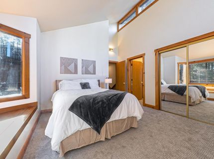 11504 Skislope Way, Truckee, CA 96161 Photo