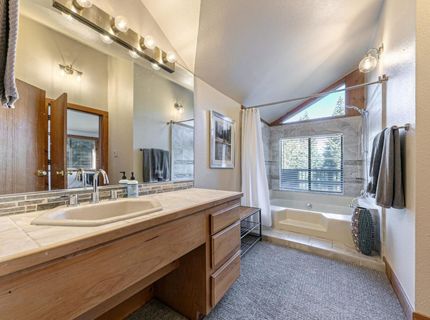 11504 Skislope Way, Truckee, CA 96161 Photo