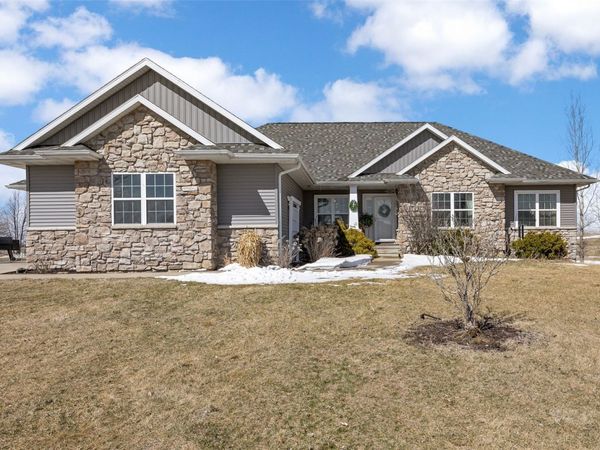 3352 Southridge Drive , Amana, IA 52203
