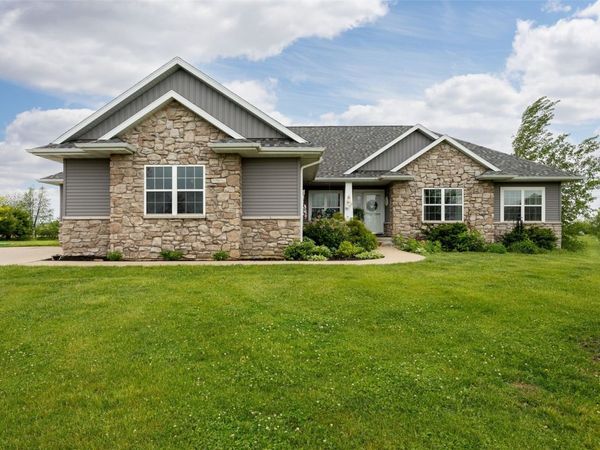 3352 Southridge Drive, Amana, IA 52203