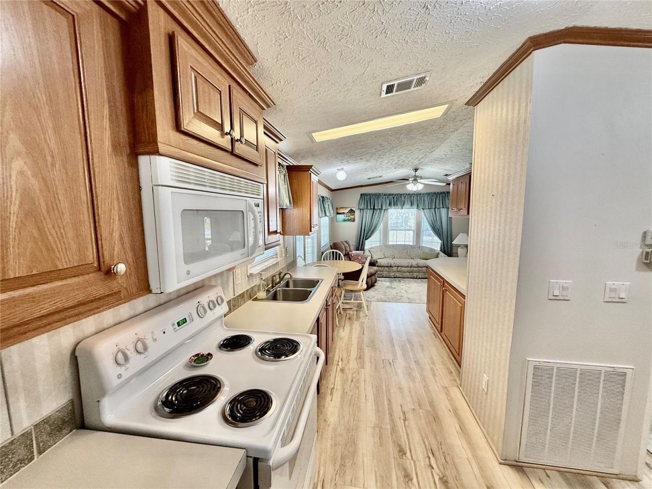 3012 NE 104th Avenue , Silver Springs, FL 34488 Photo