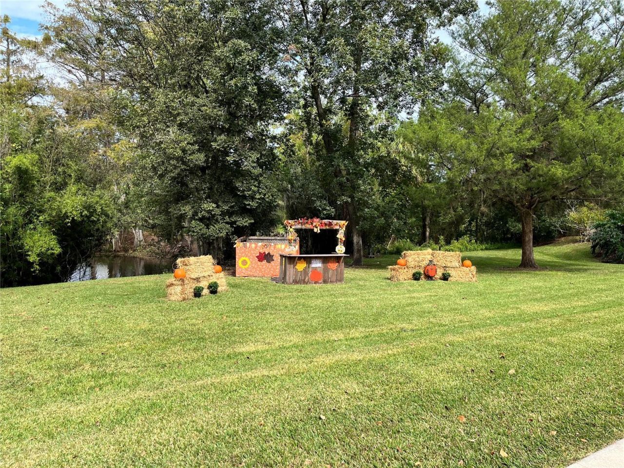 3012 NE 104th Avenue , Silver Springs, FL 34488 Photo