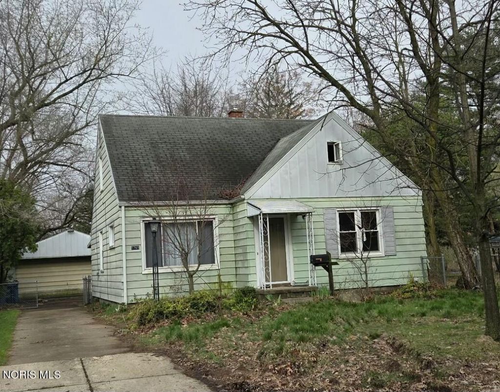 5765 Acres Road, Sylvania, OH 43560 Main Photo