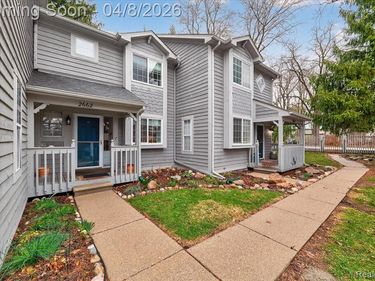 2662 Packard Street, Ann Arbor, MI 48104