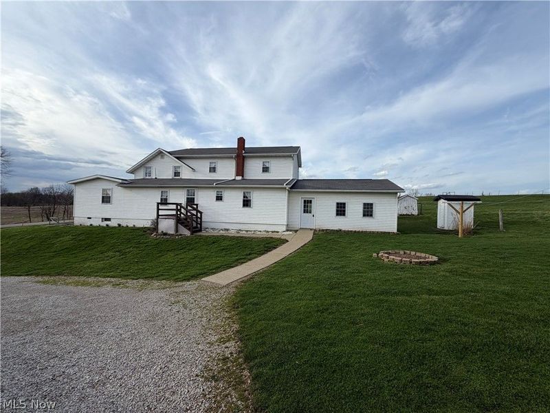 5825 Co Rd 80, Fredericktown, OH 43019 Photo 1