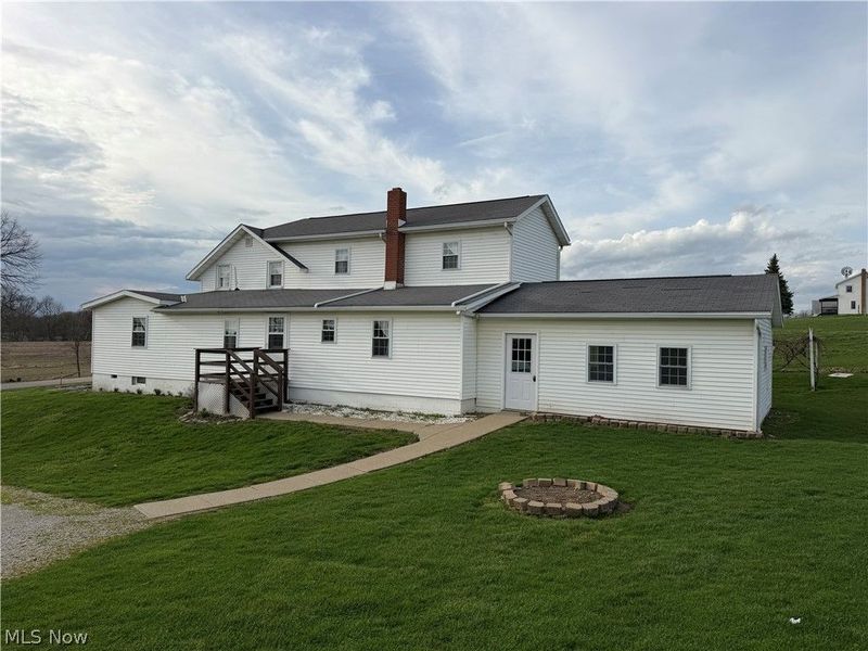 5825 Co Rd 80, Fredericktown, OH 43019 Photo 2