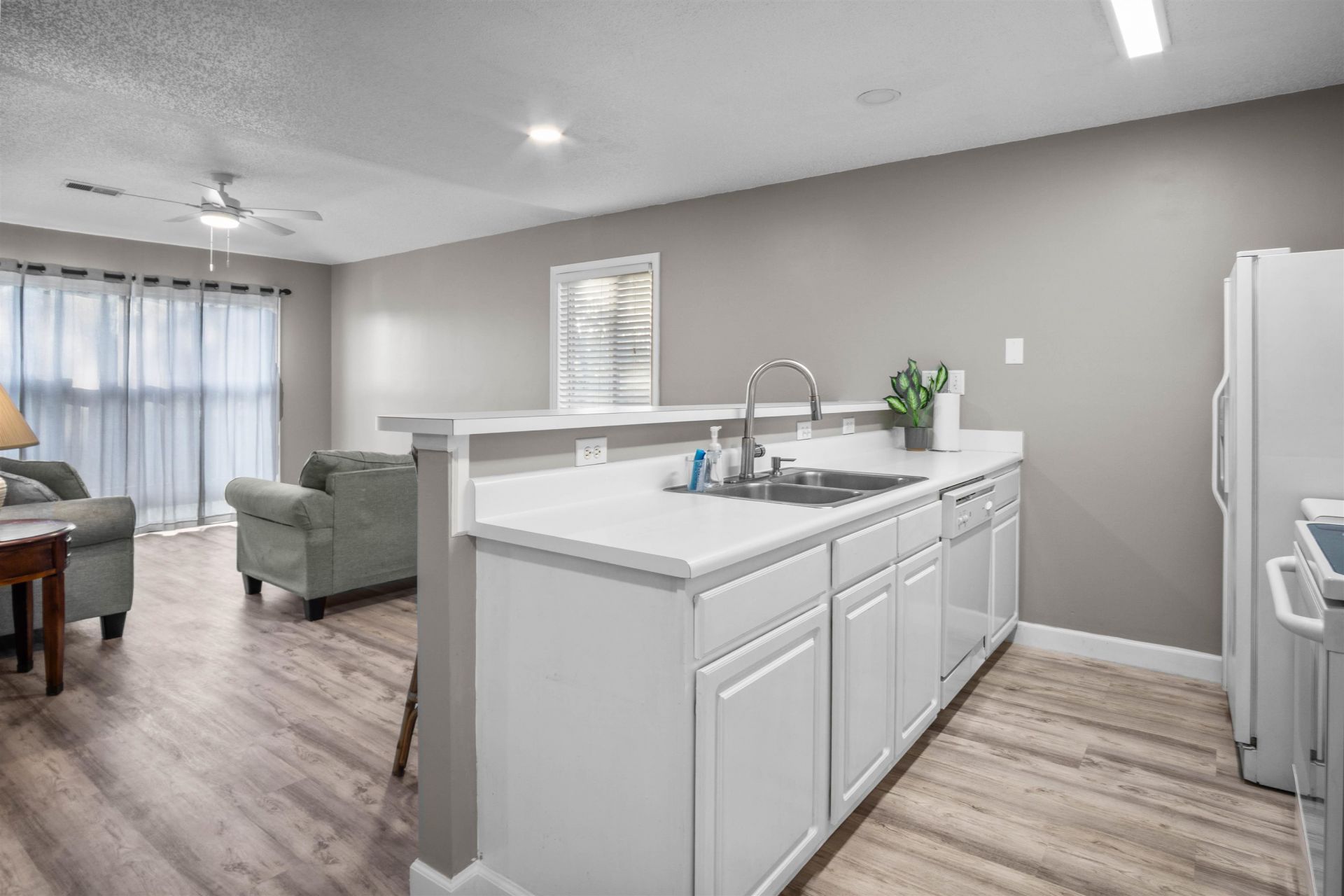 4506 W Harbour Ct. Photo 6