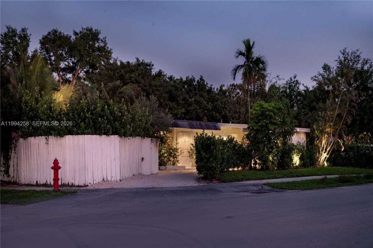 3138 SW 15th St, Fort Lauderdale, FL 33312 Photo