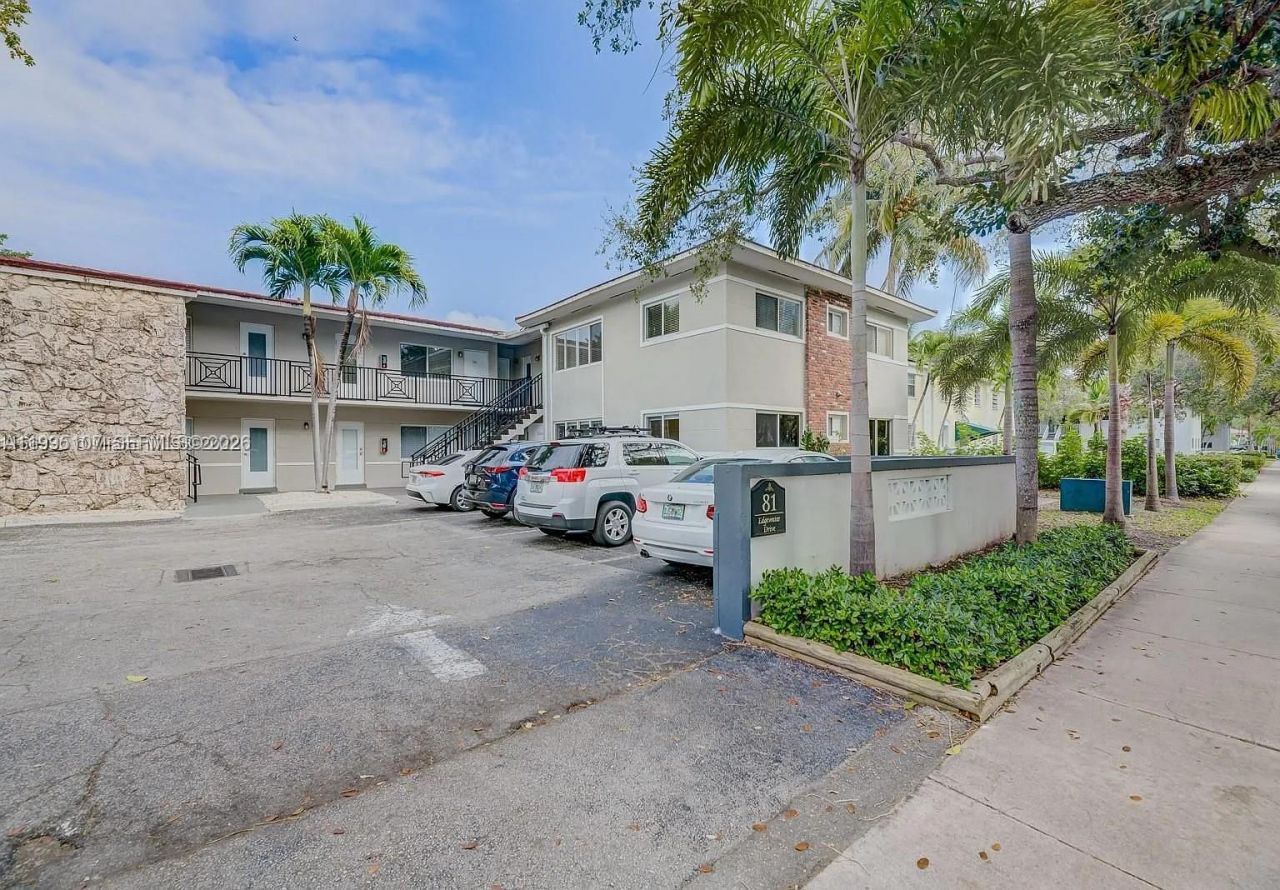 81 Edgewater Dr, Unit 104, Coral Gables, FL 33133 Photo