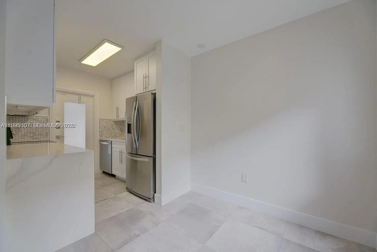 81 Edgewater Dr, Unit 104, Coral Gables, FL 33133 Photo