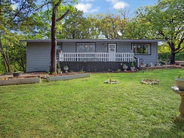 101 Lakewood Lane, Pottsboro, TX 75076