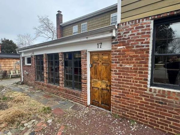 17 Jade Street , Islip, NY 11769