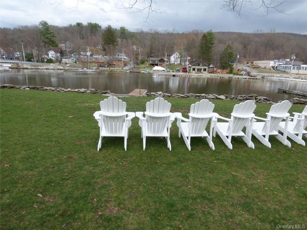 9 Fredericks Road , Greenwood Lake, NY 10925