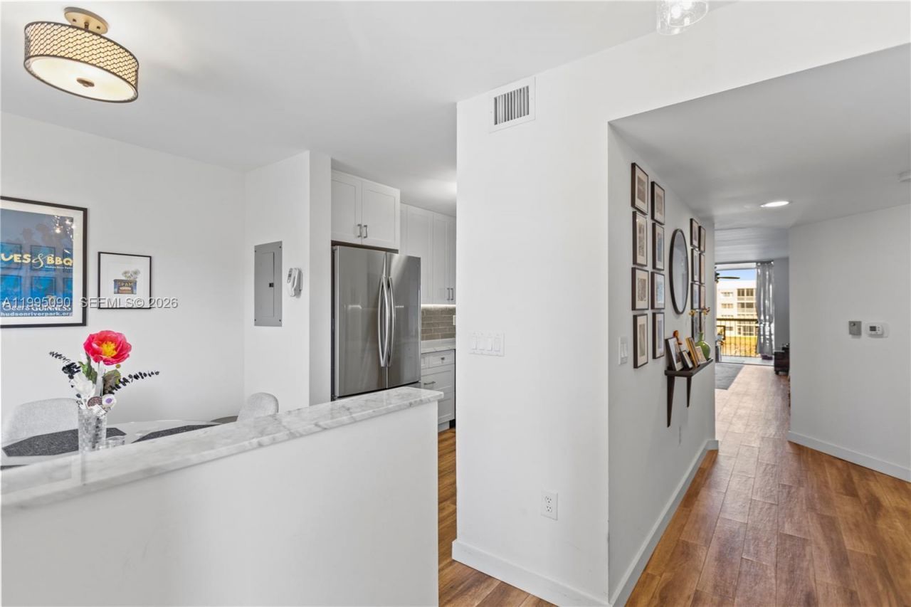 7676 Trent Dr , Unit 308, Tamarac, FL 33321 Photo