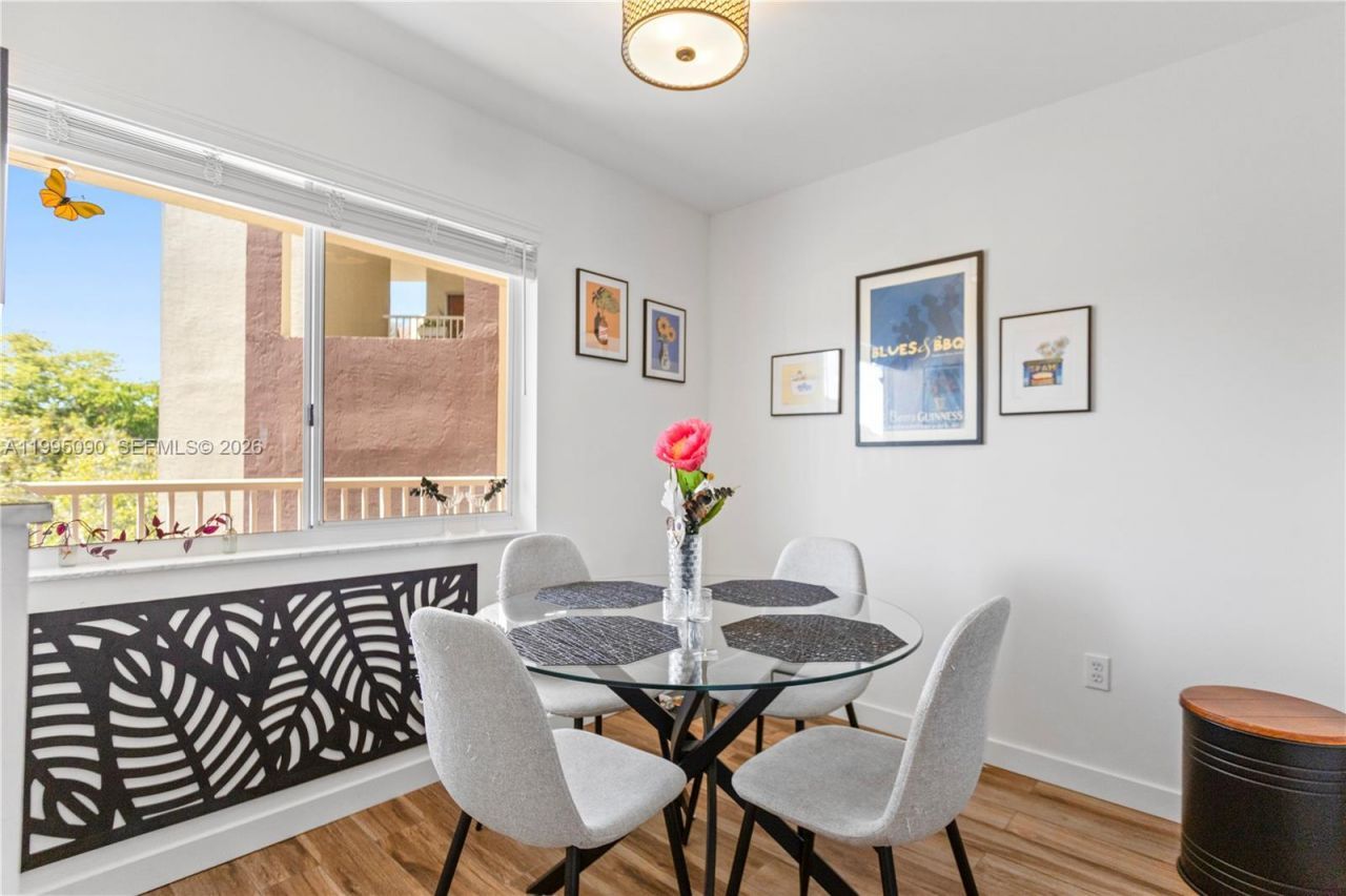 7676 Trent Dr , Unit 308, Tamarac, FL 33321 Photo