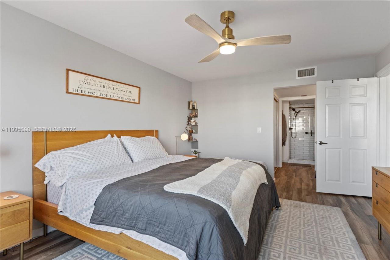 7676 Trent Dr , Unit 308, Tamarac, FL 33321 Photo