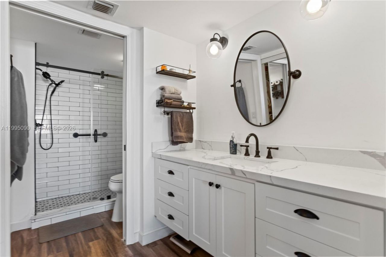 7676 Trent Dr , Unit 308, Tamarac, FL 33321 Photo