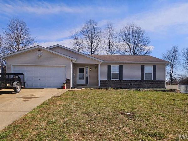 201 Whitetail Crossing Drive, Troy, MO 63379