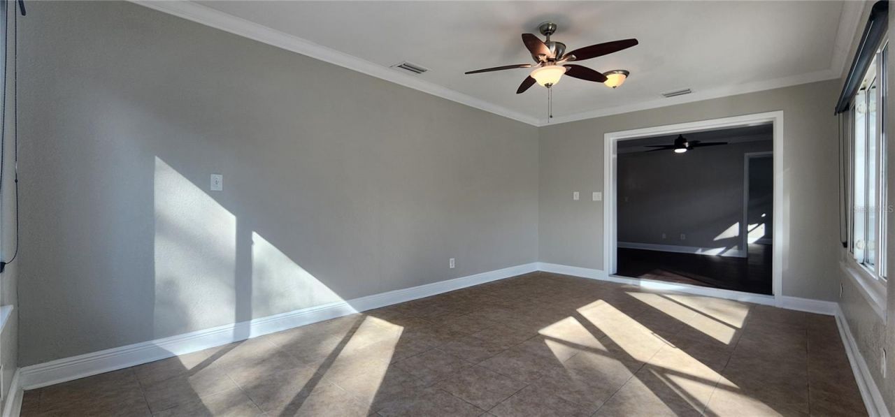 8211 7th St N , Saint Petersburg, FL 33702 Photo