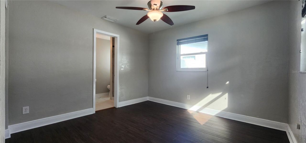 8211 7th St N , Saint Petersburg, FL 33702 Photo