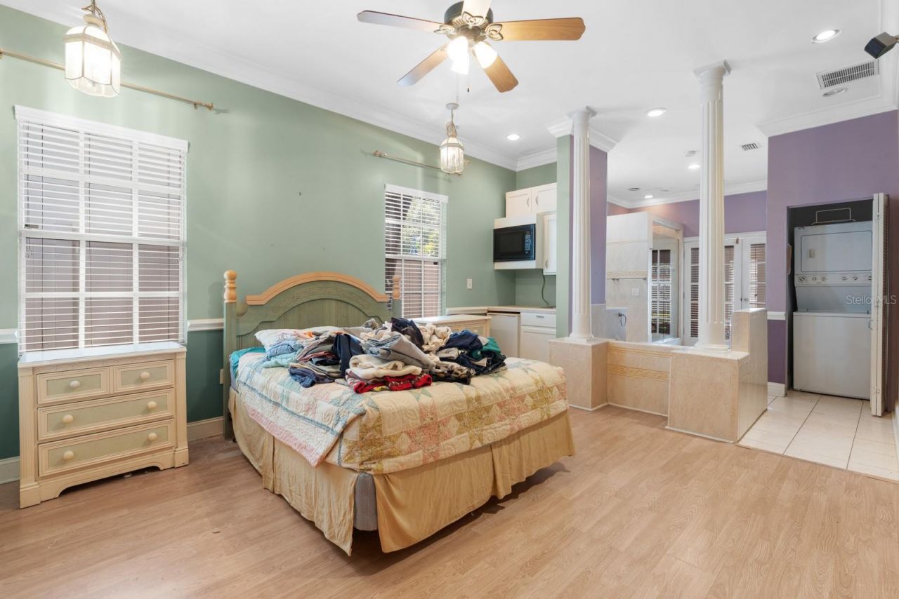 3414 W Wallcraft Avenue , Tampa, FL 33611 Photo