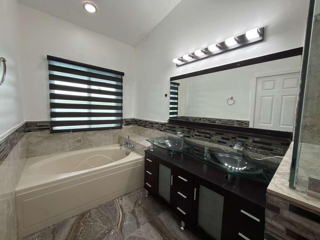 4572 SW 14th Street, Deerfield Beach, FL 33442 Photo