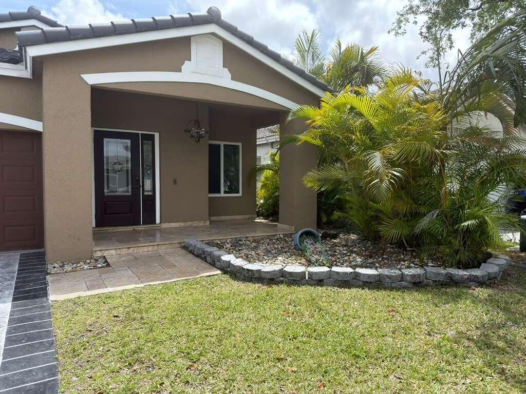 4572 SW 14th Street, Deerfield Beach, FL 33442 Photo