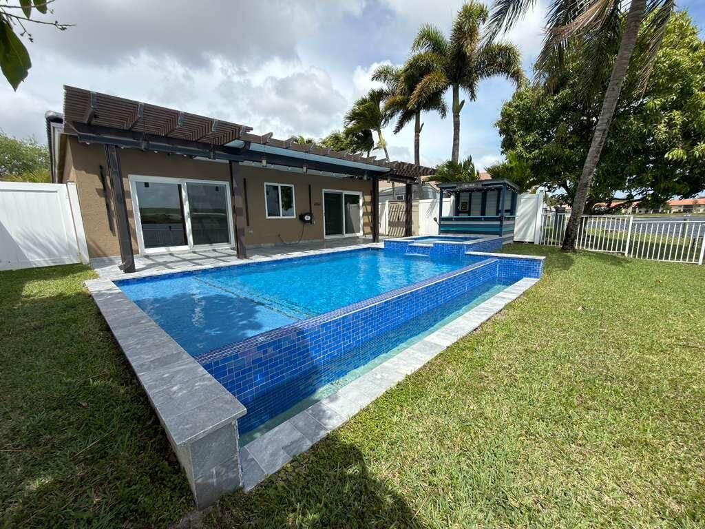 4572 SW 14th Street, Deerfield Beach, FL 33442 Photo