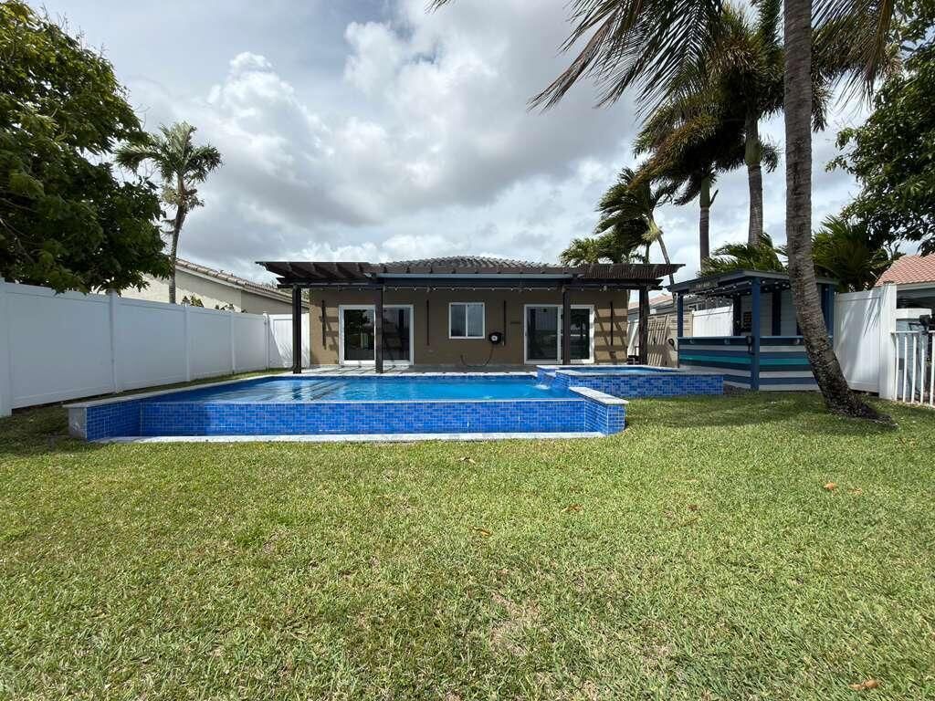 4572 SW 14th Street, Deerfield Beach, FL 33442 Photo